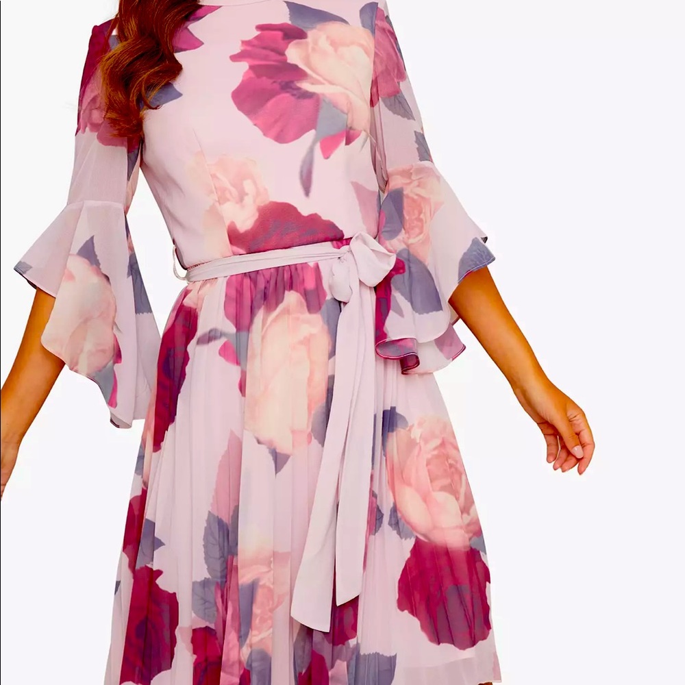Chi chi London Pink/Multi color dress